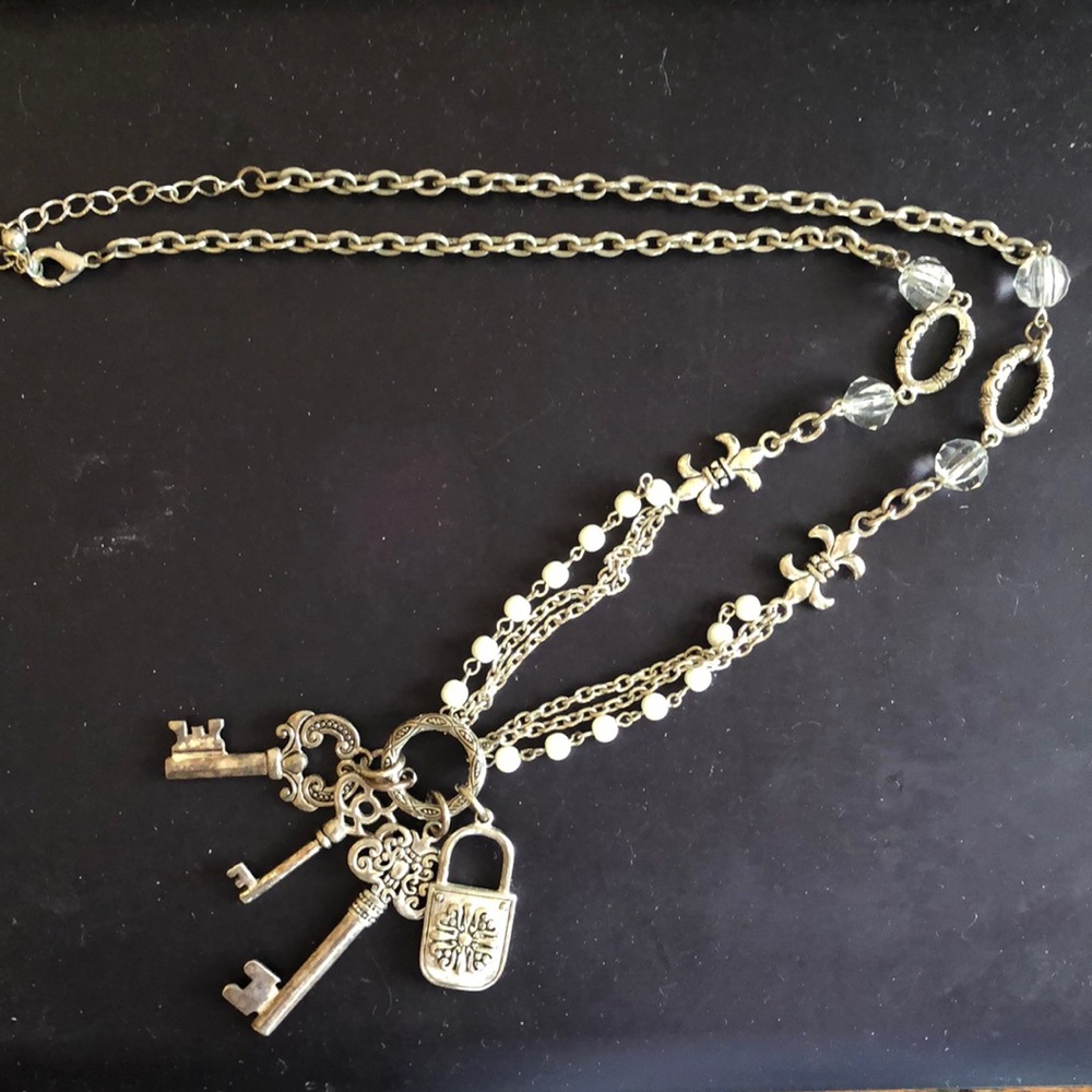 Heart and key 15” necklace